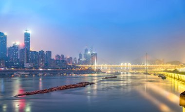 Chongqing şehri gece görüşü ufuk çizgisi