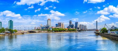 Kentsel mimari manzara ve ufuk çizgisi