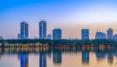 Nanjing Xuanwu Gölü Finans Bölgesi İnşaat Gecesi 