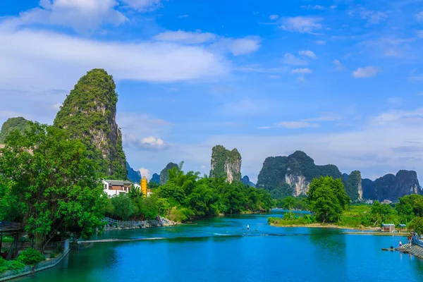 Lijiang Nehri Yulong Nehri Güzel manzara