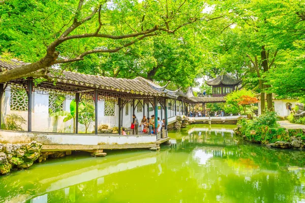Çin 'deki Suzhou bahçeleri.