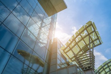 Londra 'daki gökdelenlerin pencereleri