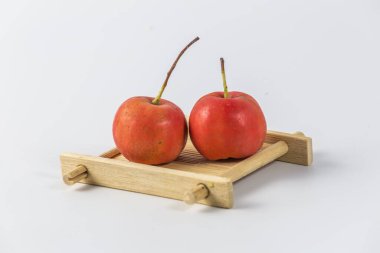 Beyaz arkaplanda Hawthorn