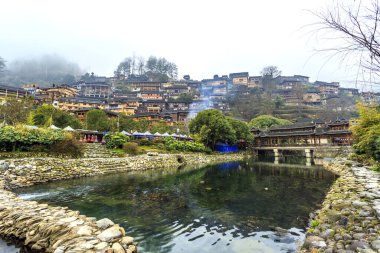 Guizhou Miao köyü manzarası