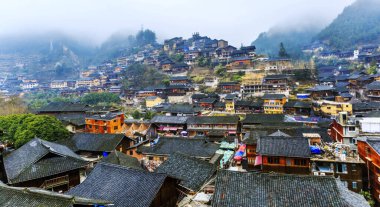 Guizhou Miao köyü manzarası