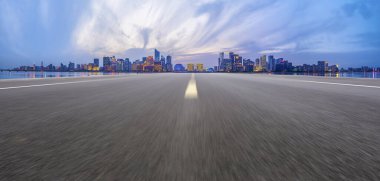 Hangzhou kentsel mimari manzarasının ufuk çizgisi