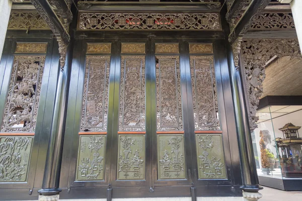 Çin ahşap oyma kapısı geleneksel arka plan