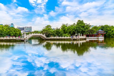 Guilin Central Park ve Çin 'deki antik mimari manzara