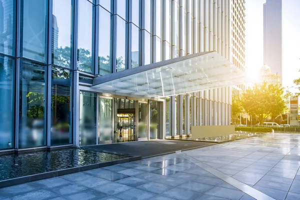 Modernes Unternehmensgebäude Und Eingang Zum Geschäftsbüro — Stockfoto