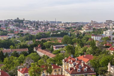 Qingdao şehir mimarisi manzara ve ufuk çizgisi