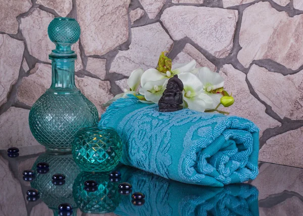 Spa salonu küçük Buda ile mavi renklerde 