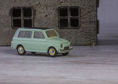 Klasik model araba Renault 60s, metal.