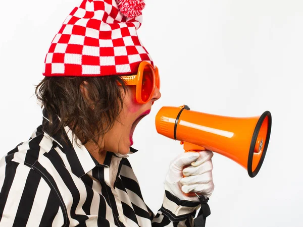 Cheerleader für seine Fußballmannschaft. Lustiger holländischer Fußball — Stockfoto