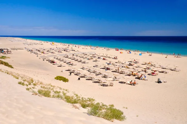 Praia Playa de Morro Jable em Fuerteventura, Espanha - 20.06.2016 . — Fotografia de Stock
