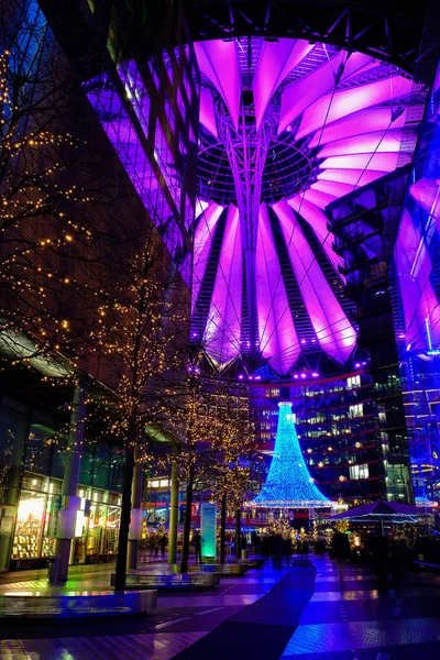 Sony Center at Potsdamer Platz during Christmas time. Berlin, Germany - 29.11.2016. — Stock Photo, Image