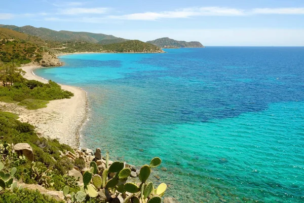 Praia é Canaleddus na Sardenha, Itália . — Fotografia de Stock