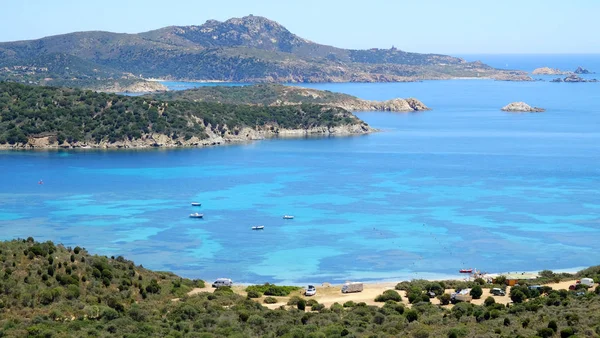 Lagoa de Capo Malfatano na Sardenha, Itália . — Fotografia de Stock