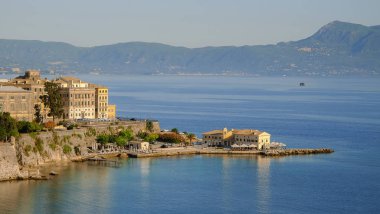 Corfu şehir ve eski liman, Yunanistan görüntüleme.