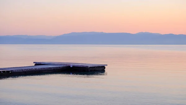 Sunrise deniz Moraitika, Yunanistan. — Stok fotoğraf