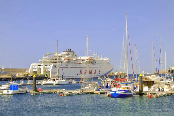 MORRO JABLE FUERTEVENTURA, SPAIN - OCTOBER 11 2017: Puerto de Morro Jable. — Zdjęcie stockowe