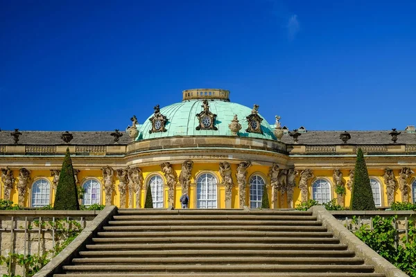 Potsdam, Duitsland - 29 augustus 2017: Sans-Souci paleis in Posdam. — Stockfoto