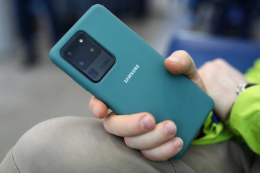 Samsung Galaksisi s20 Ultra yakın plan