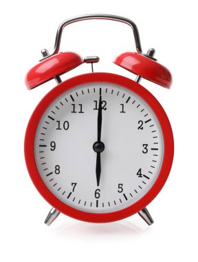 Kırmızı alarm saati beyaz arkaplanda izole edilmiş altıda ayarlandı