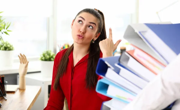 Girl is unhappy with number folders man carries — Stock Photo, Image