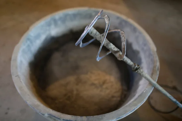 Manual fixture for mixing cement, construction — Stock Photo, Image