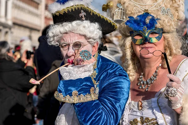 Venezia, Italia - 26 febbraio 2017: Famouse Venezia Carnevale. Maschera — Foto Stock