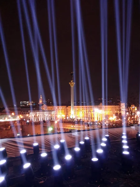 Light installation at the Independence Square in Kyiv — Stock Photo, Image