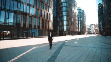 İşadamı gelir ve karşılıklı seninle yapmak.