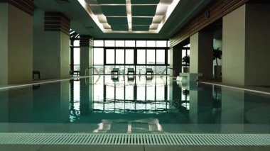 Boş Yüzme Havuzu lüks otel kapalı