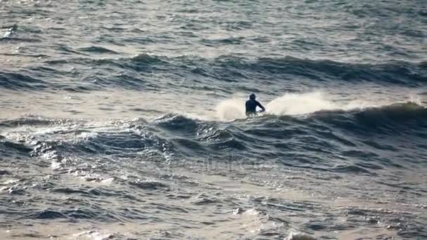 Jetski-Rennen im Meer — Stockvideo