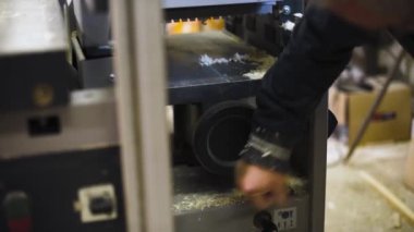 Marangoz işçi çalışma ahşap katlama Makinası