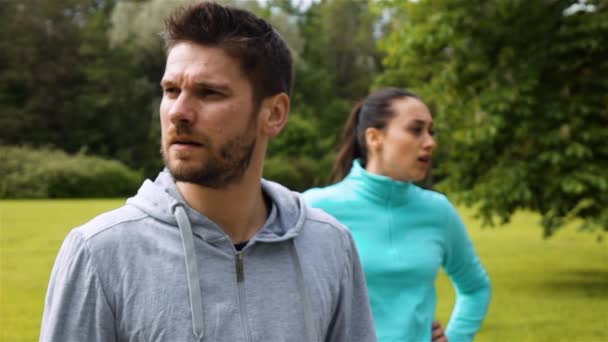 Runners after exercising. Epic look at camera. — Stock Video