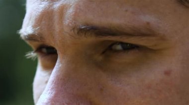 Terli erkek koşu sonra rahatlatıcı