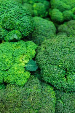 Brokoli 'ye bir kutu yeşil lahana..