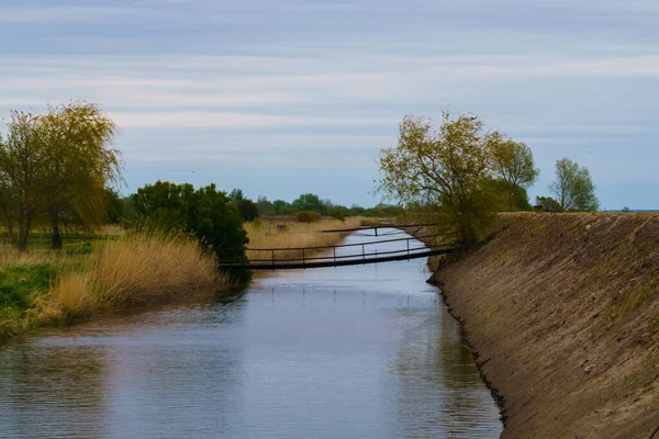 Wooden Bridge River Channel Crossing Other Side — Stock Photo, Image