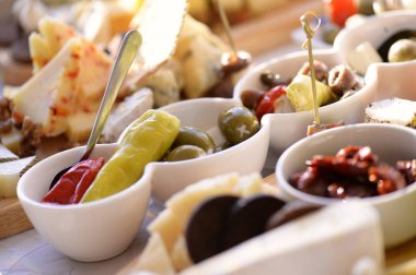 zeytin ve biberli ile kase