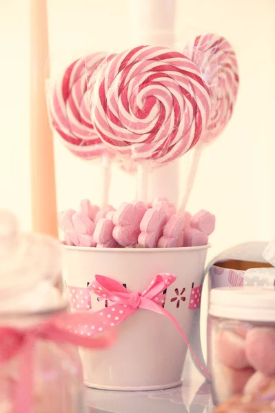 White and red lolly pops in a vase — Stock Photo, Image