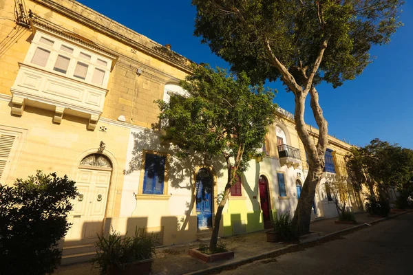 Street with colored houses, front view — Stock Photo, Image