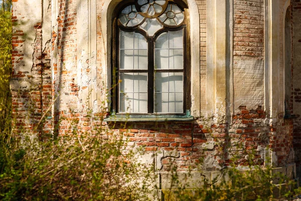 Detail of a old brick house — Stock Photo, Image