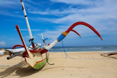 Sahilde balıkçı tekneleri