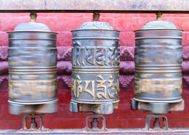 İbadet tekerlerimi Swayambhunath Stupa