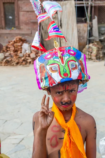 Gaijatra (Festival ineklerin genç çocuk) — Stok fotoğraf