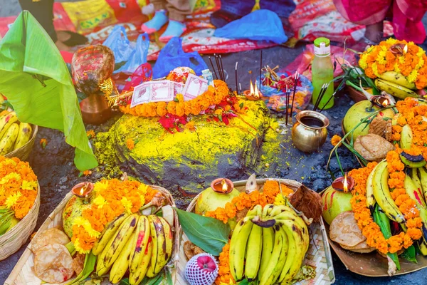 Detailní Záběr Různé Předměty Ovocem Zeleninou Nabízené Bohu Náboženském Festivalu — Stock fotografie