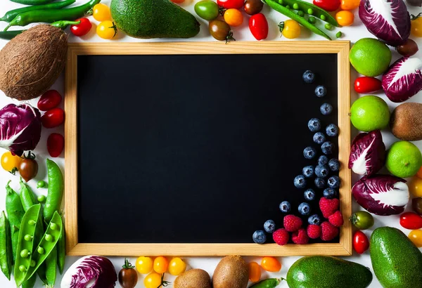 kayrak kurulu kopya alanı ve farklı sebze yazmak için bir