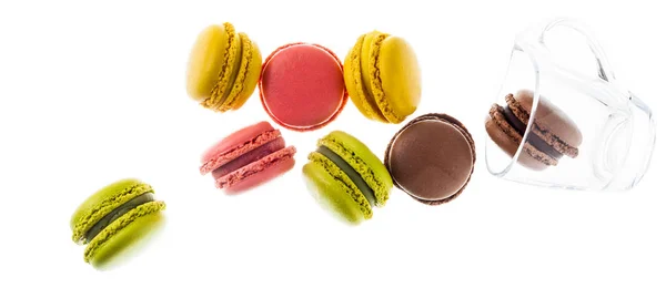 Macarons de bonbons français traditionnels colorés de farine d'amande i — Photo