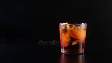 Bir el korusun cam alkol ile almak için. Alkol içme durdurmak.